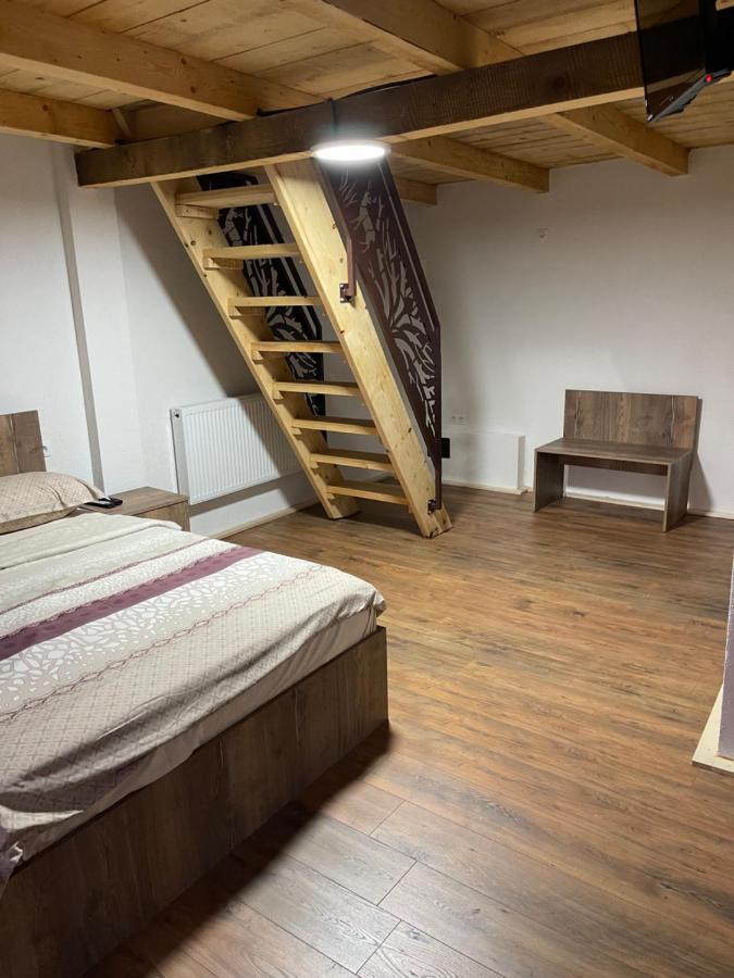 Wineyards Salin Bed & Breakfast Turda Eksteriør bilde