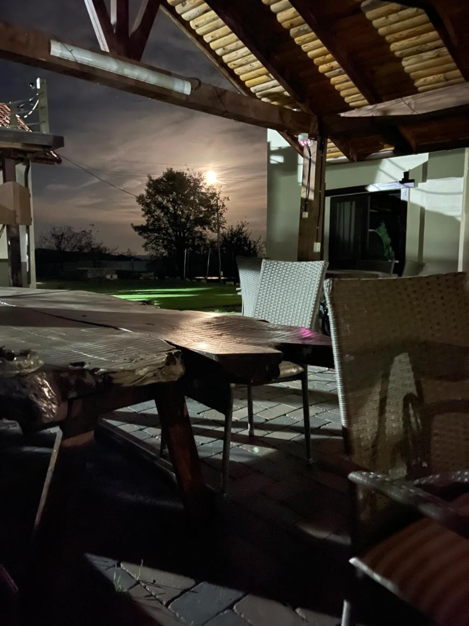 Wineyards Salin Bed & Breakfast Turda Eksteriør bilde